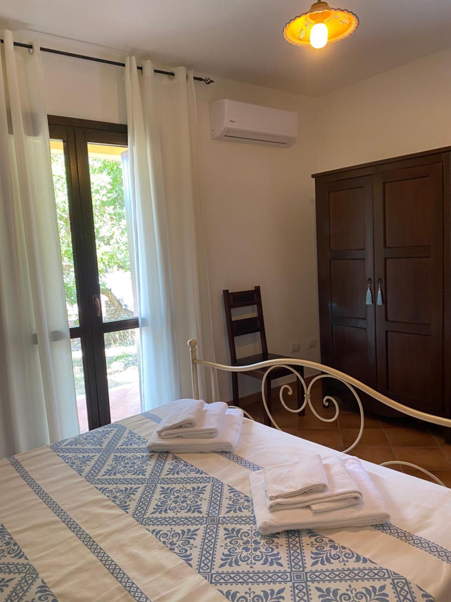 Case Vacanze Villa Rosita 산테오도로 외부 사진